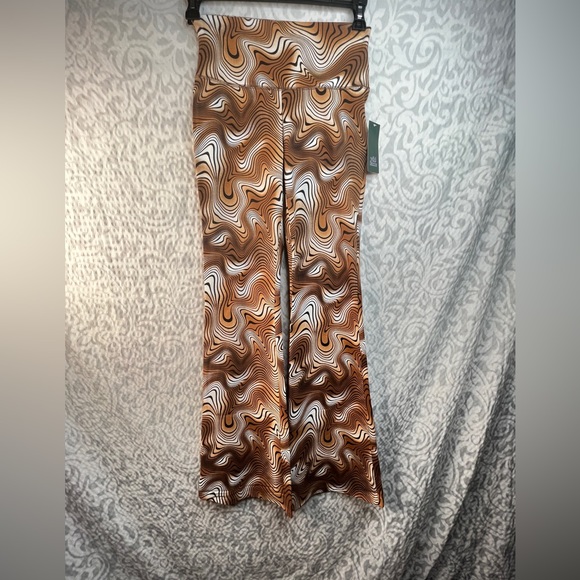 wild fable Pants - Women s High-Waisted Flare Bottom Leggings - Wild Fable Brown swirl - XXL